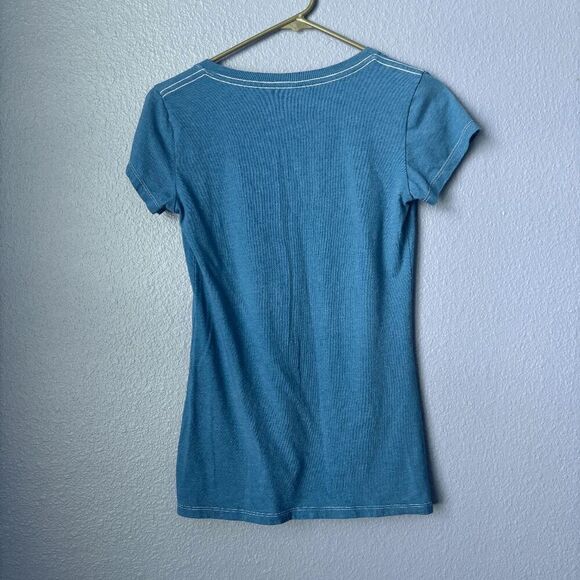 Disney Beauty & the Beast V Neck T-shirt Short Sleeve Graphic Tee Small WDW Park - Picture 3 of 5